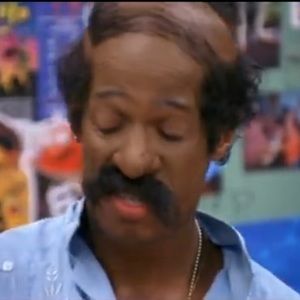 Meet your Posher, Mia